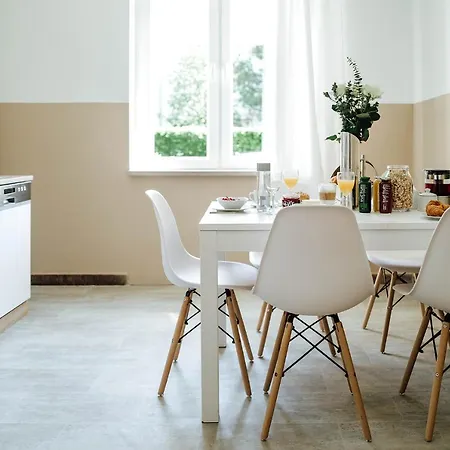 Kleines An Der Ta Mit Balkon Homestay *
