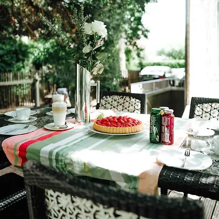 Kleines An Der Ta Mit Balkon